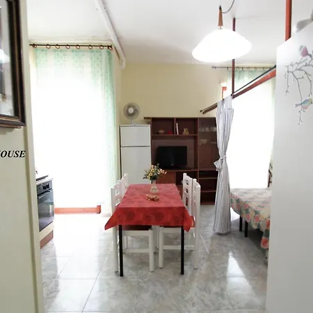 House Gallipoli