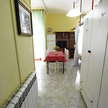 Apartment House